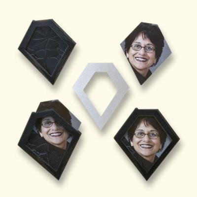 Snijd de foto pas en schuif hem in de rouwspeld