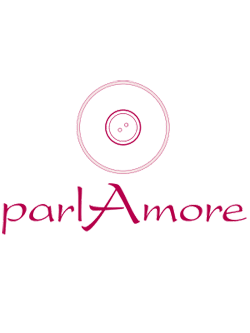 Een knoopje, inspiratiebron voor de rouwknoop én het logo. parlAmore = parlare en amore: van spreken en liefde, je hart laten spreken.